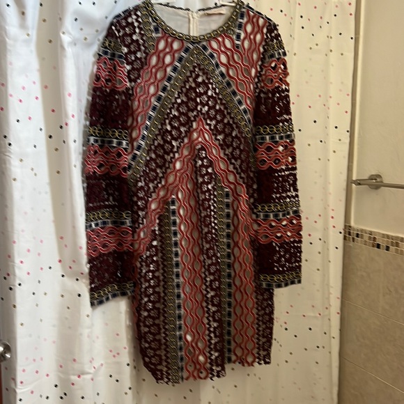 Runway Fall 2016  Tory Burch Metallic Ribbon Guipure Crochet Dress - Picture 5 of 7